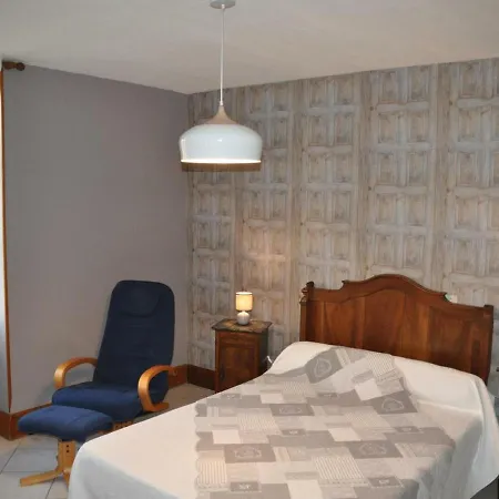 Saint-pourcain-sur-sioule, 4 Pieces, 6 Personnes - Fr-1-489-179 Сasa de vacaciones *